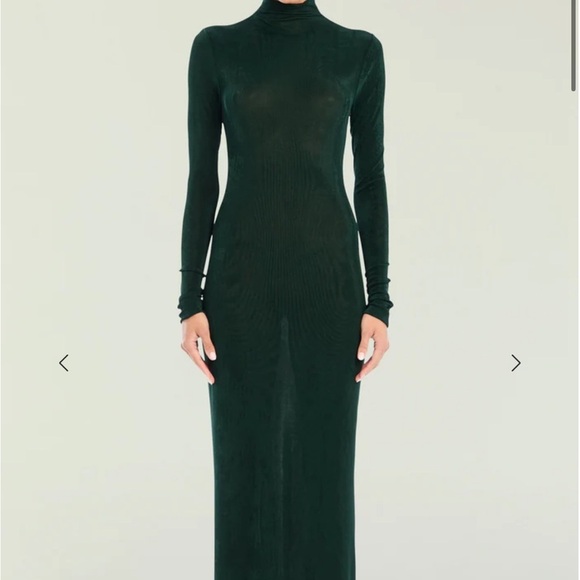 Seroya Dresses & Skirts - Chic Long Sleeve Dark Green Dress